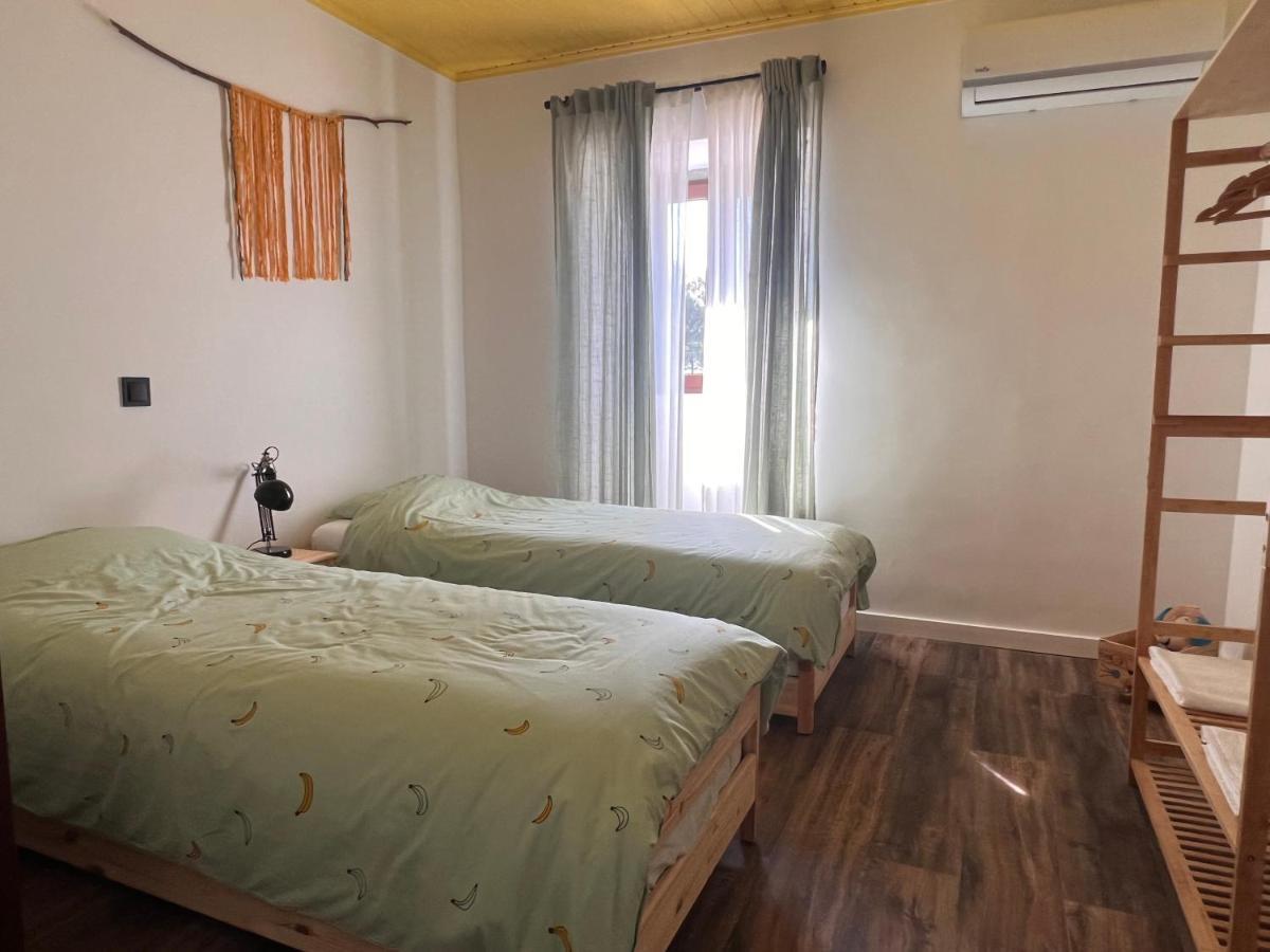 Casa Bizarra Villa Castanheira de Pera Dış mekan fotoğraf