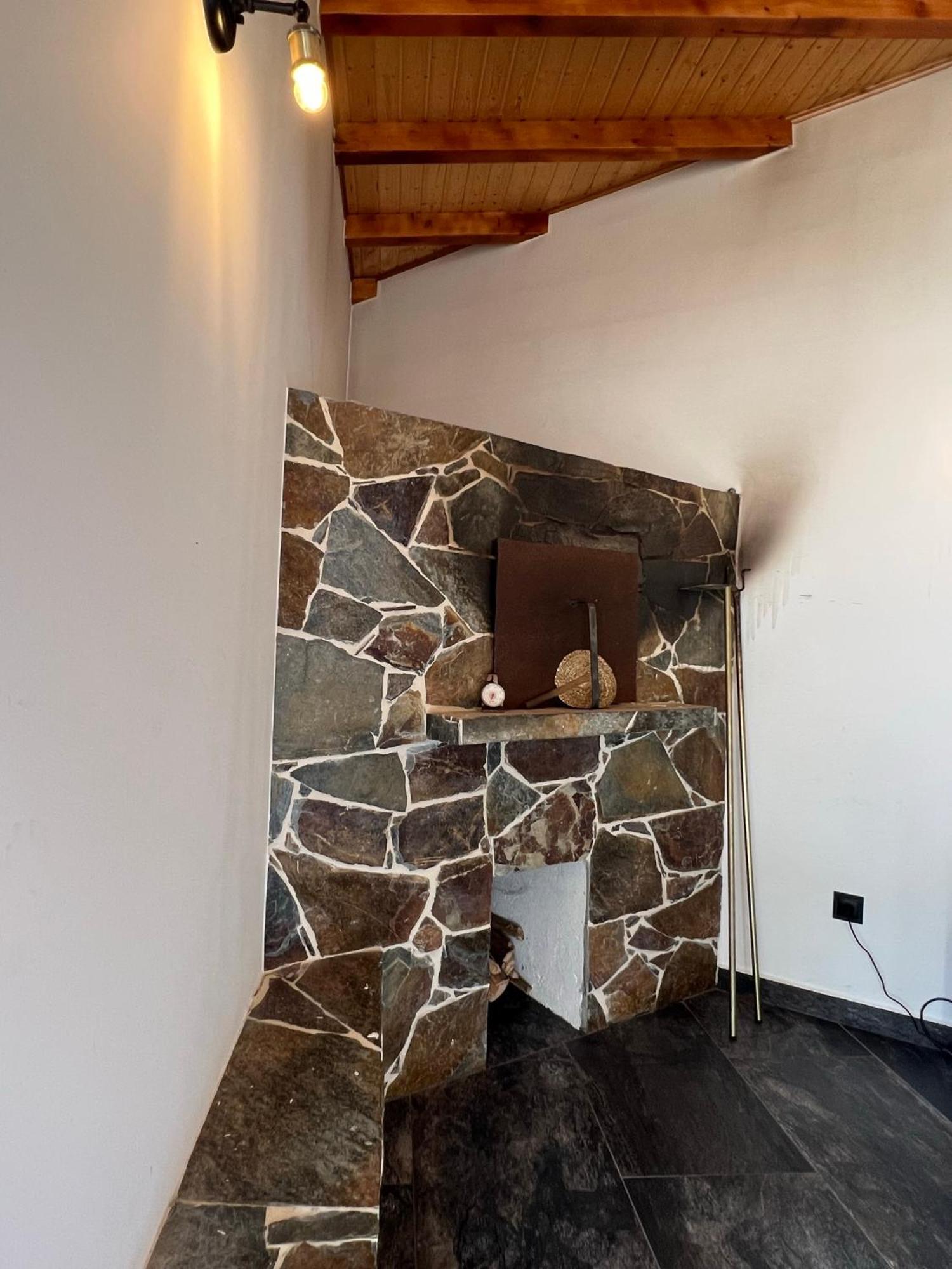 Casa Bizarra Villa Castanheira de Pera Oda fotoğraf